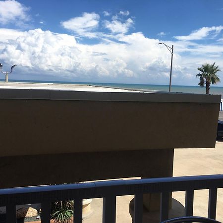 Best Western Plus Galveston Suites Экстерьер фото