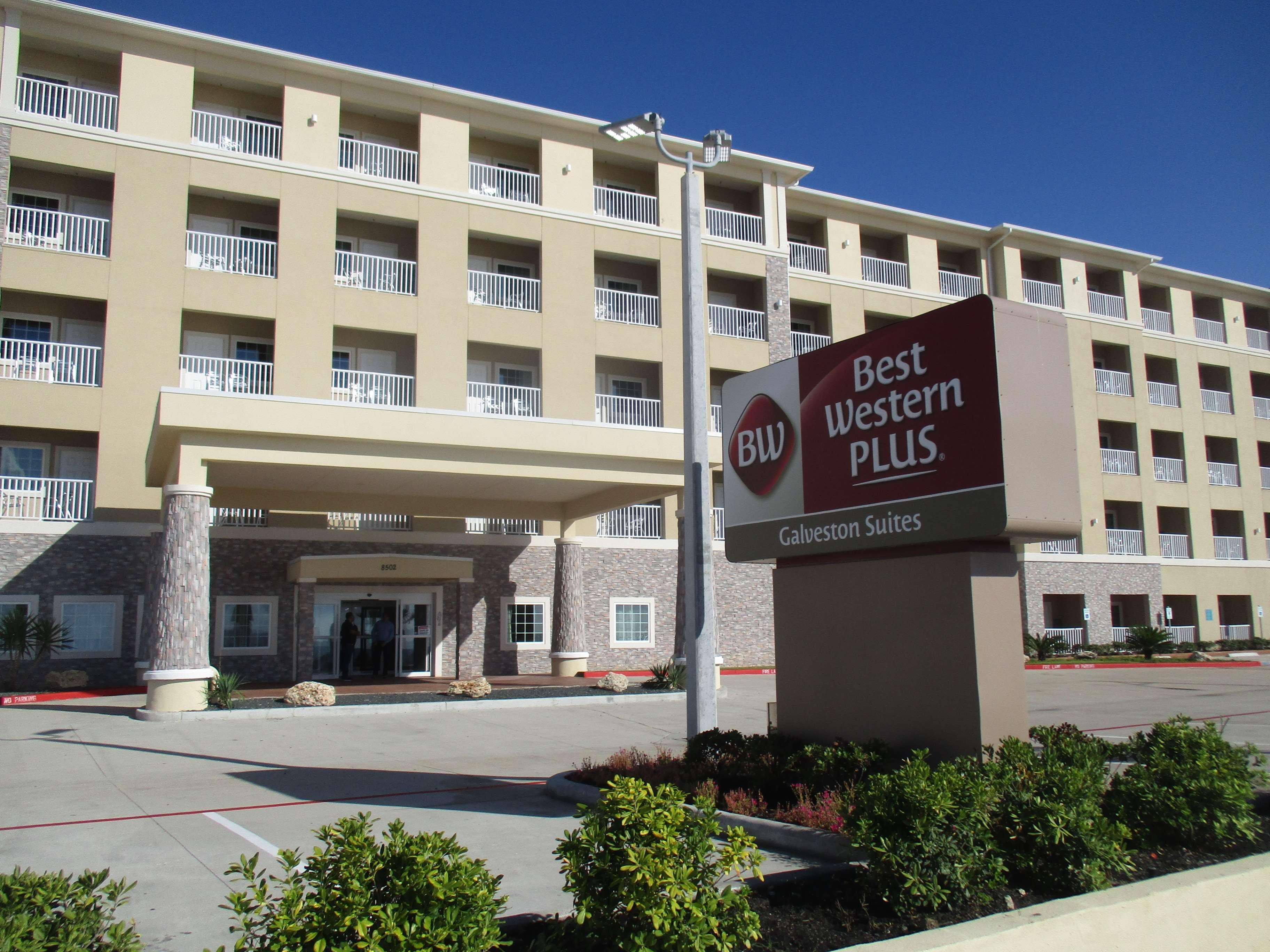 Best Western Plus Galveston Suites Экстерьер фото