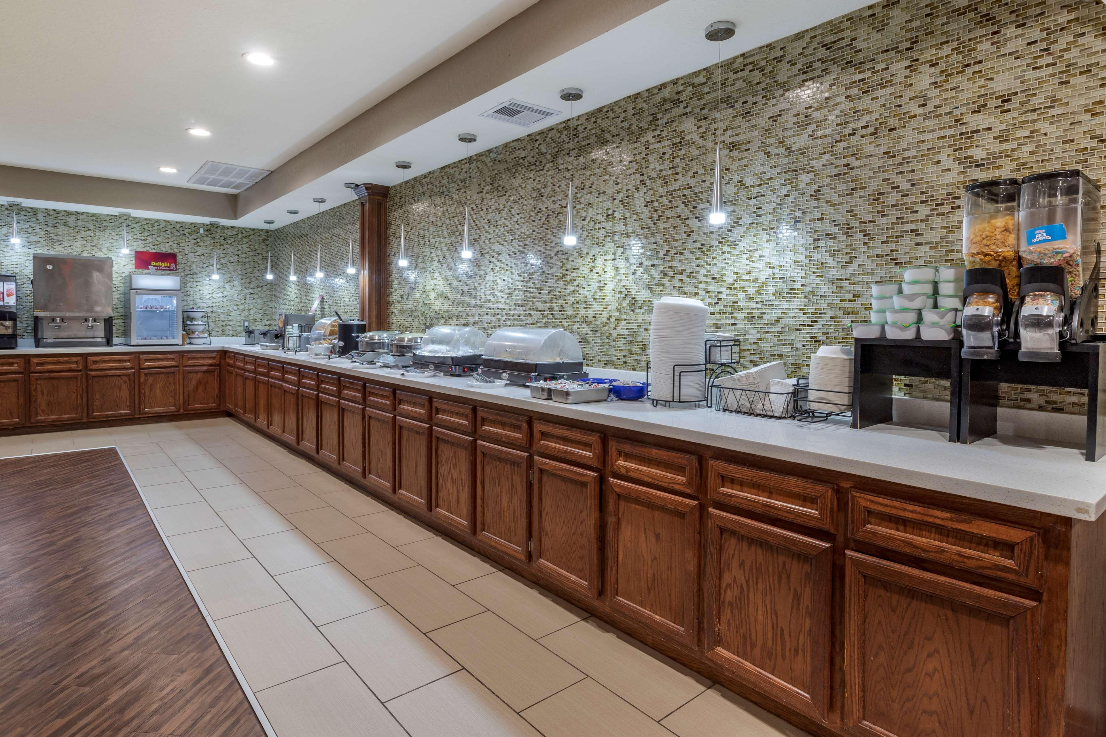 Best Western Plus Galveston Suites Экстерьер фото