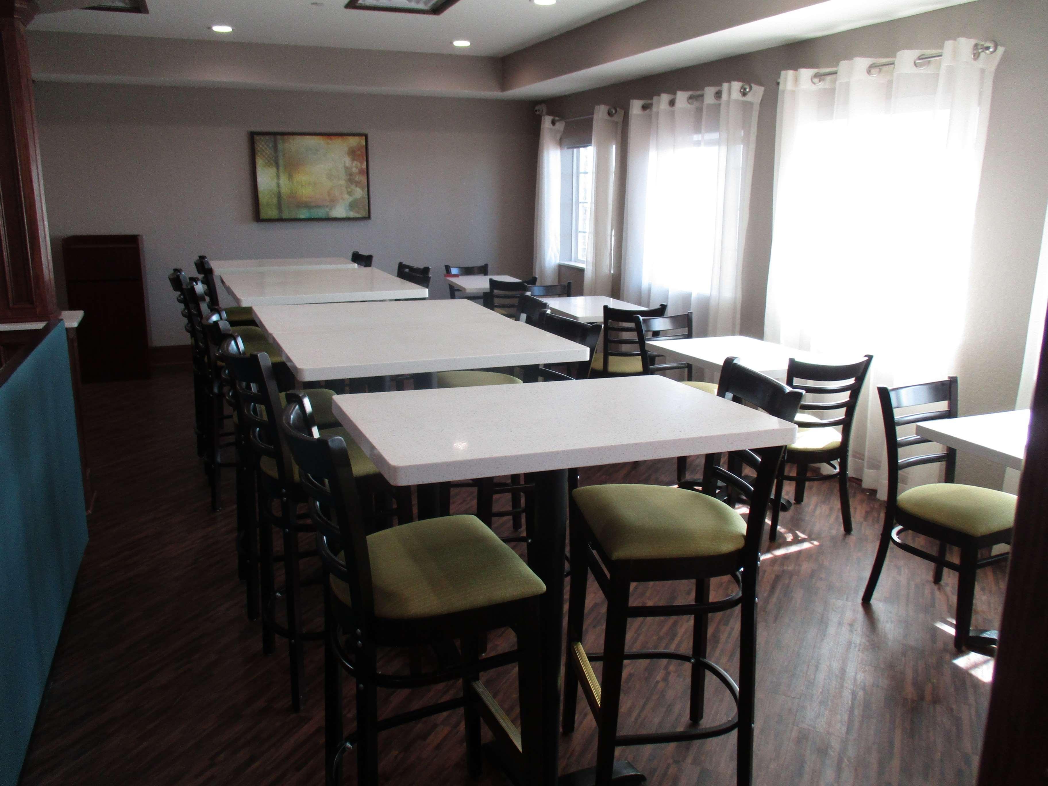 Best Western Plus Galveston Suites Экстерьер фото