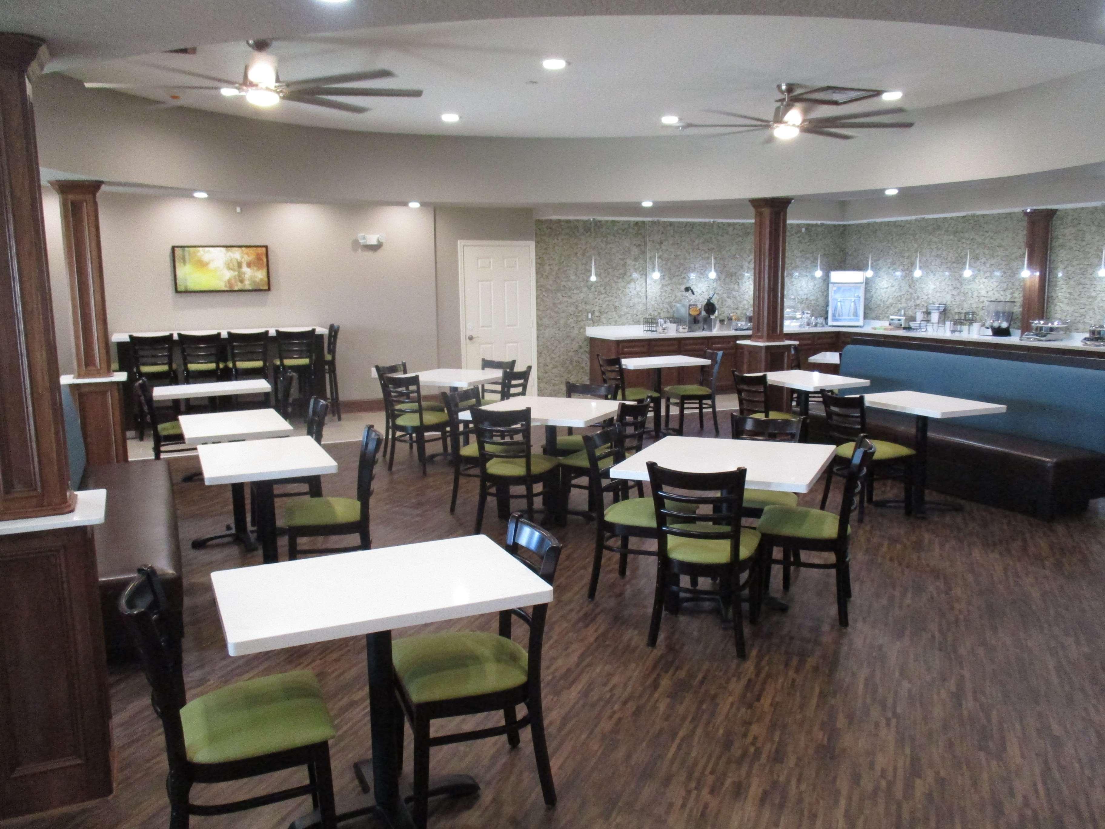 Best Western Plus Galveston Suites Экстерьер фото